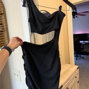 SHEIN Black One Shoulder Dress